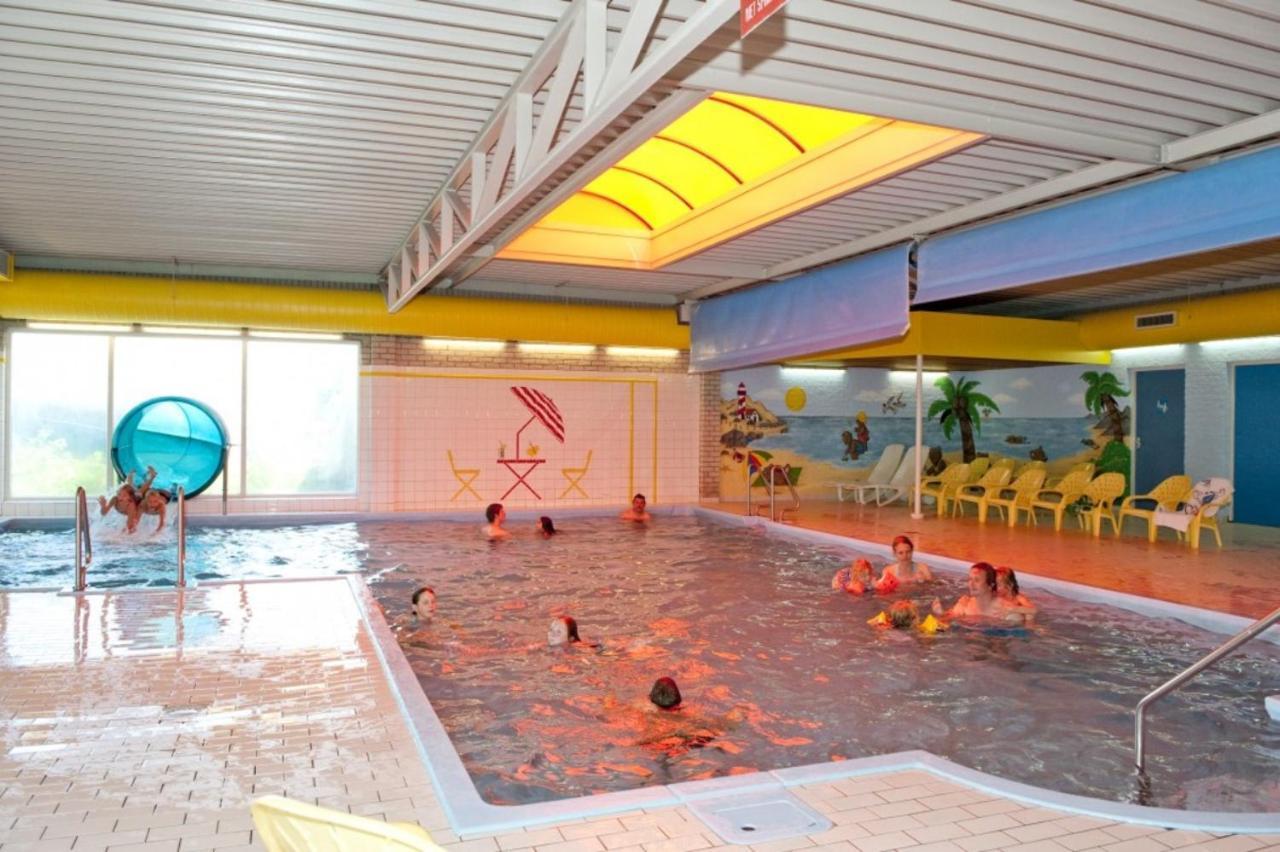 Stijlvol Ingerichte Bungalow In Baarland Zewnętrze zdjęcie